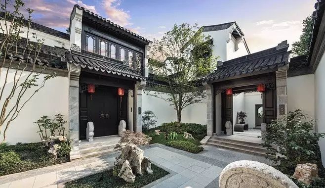 購(gòu)買(mǎi)銅門(mén)時(shí)，需要注意哪些細(xì)節(jié)？避免上當(dāng)受騙！