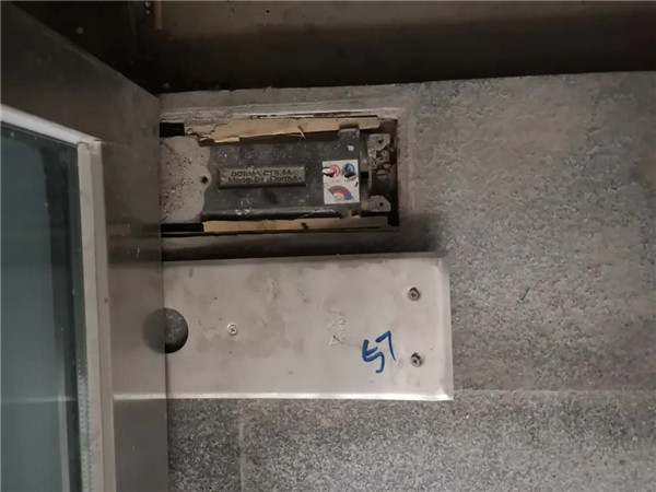 假冒多瑪凱拔地彈簧拉手，沒收罰款，保障用戶通行安全