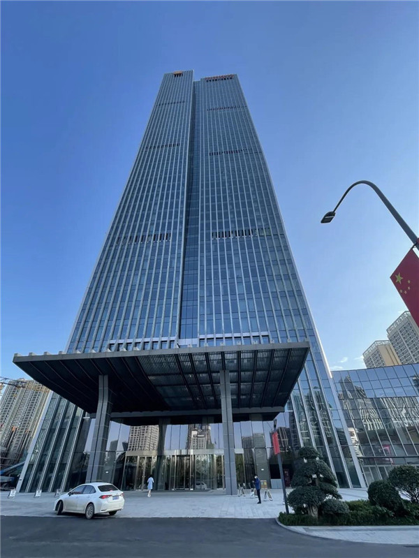 超高層黃金國(guó)際廣場(chǎng)辦公樓自動(dòng)門