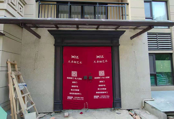 西安碧桂園鳳凰城別墅門(mén)，鑄鋁門(mén)