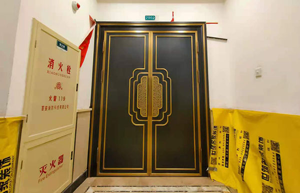 西安雅居樂(lè)小區(qū)入戶銅門(mén)