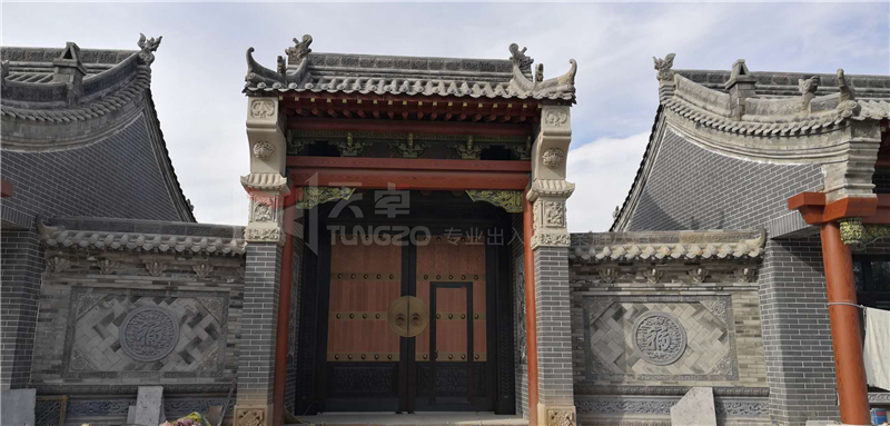 榆林農(nóng)村自建房庭院銅門，中式磚混仿古別墅